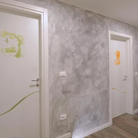 科索萨巴度假屋 招待所 的里雅斯特